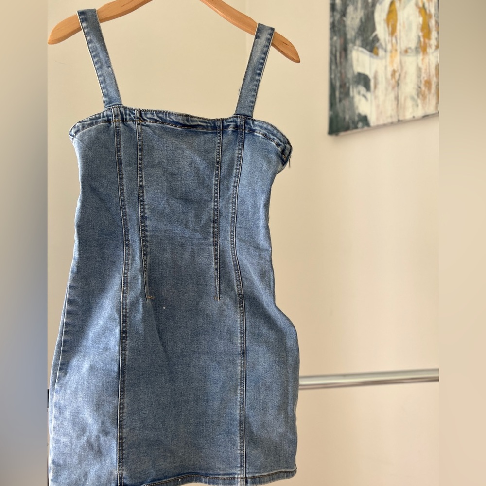 LARGE JEAN DRESS by FOREVER 21